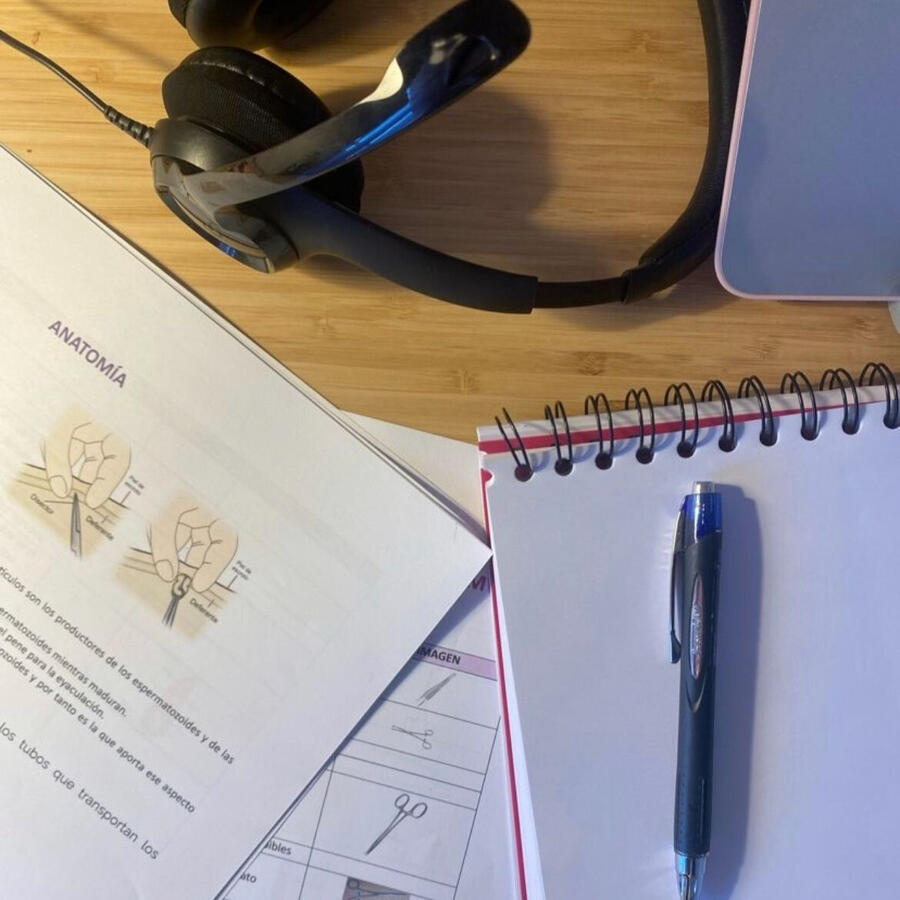 Interpretación simultánea EN-ES